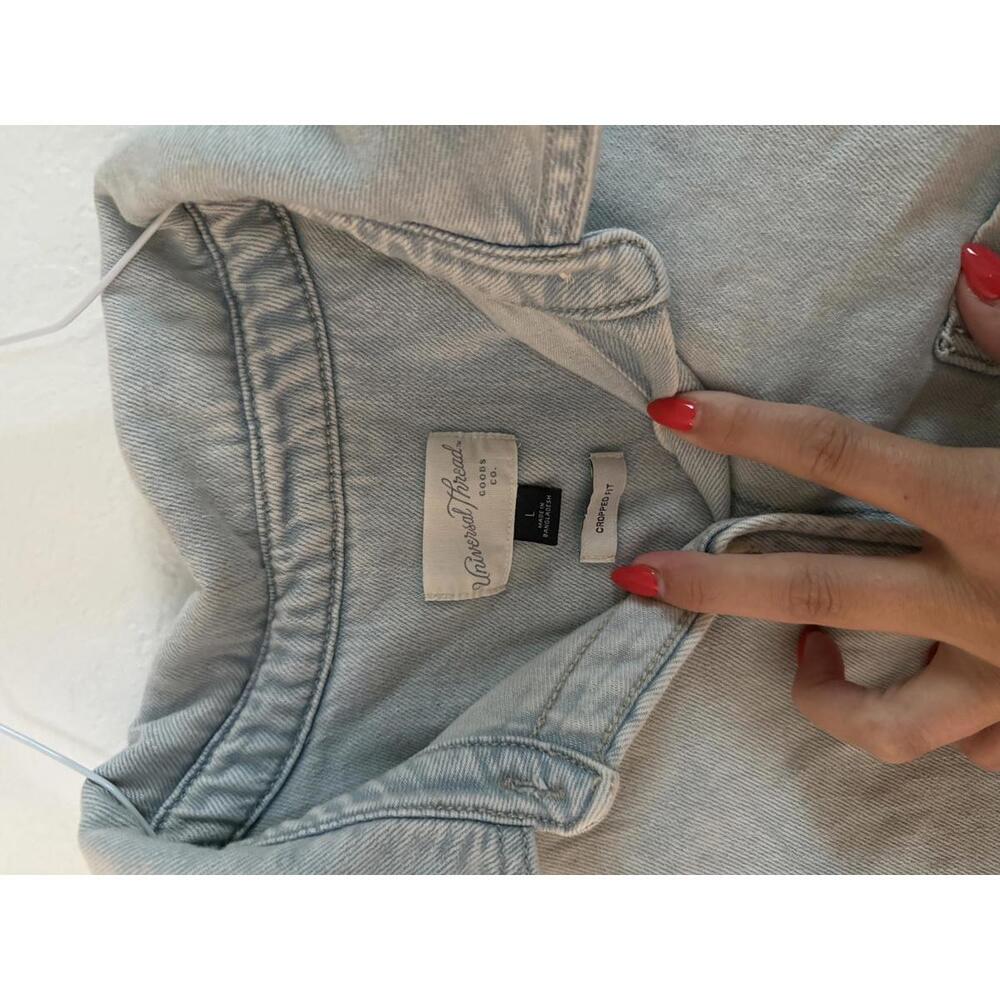 Universal Thread Cropped Denim Jacket - image 4